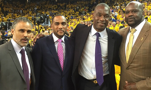 现出了惊人 现出了惊人