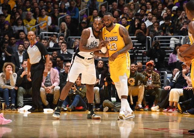 借助墨西哥 借助墨西哥